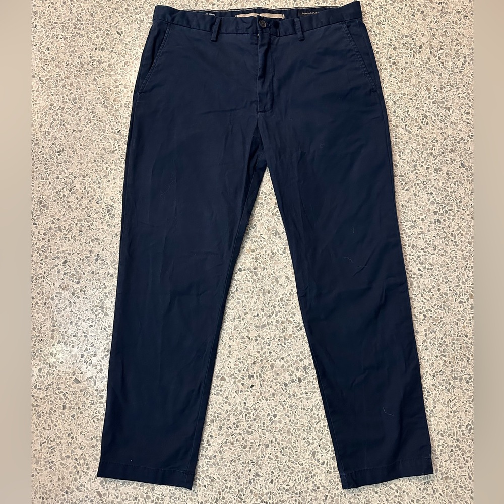 Banana Republic Men's Navy Slim Fit Lived-In Chinos (Size 36 x 30)